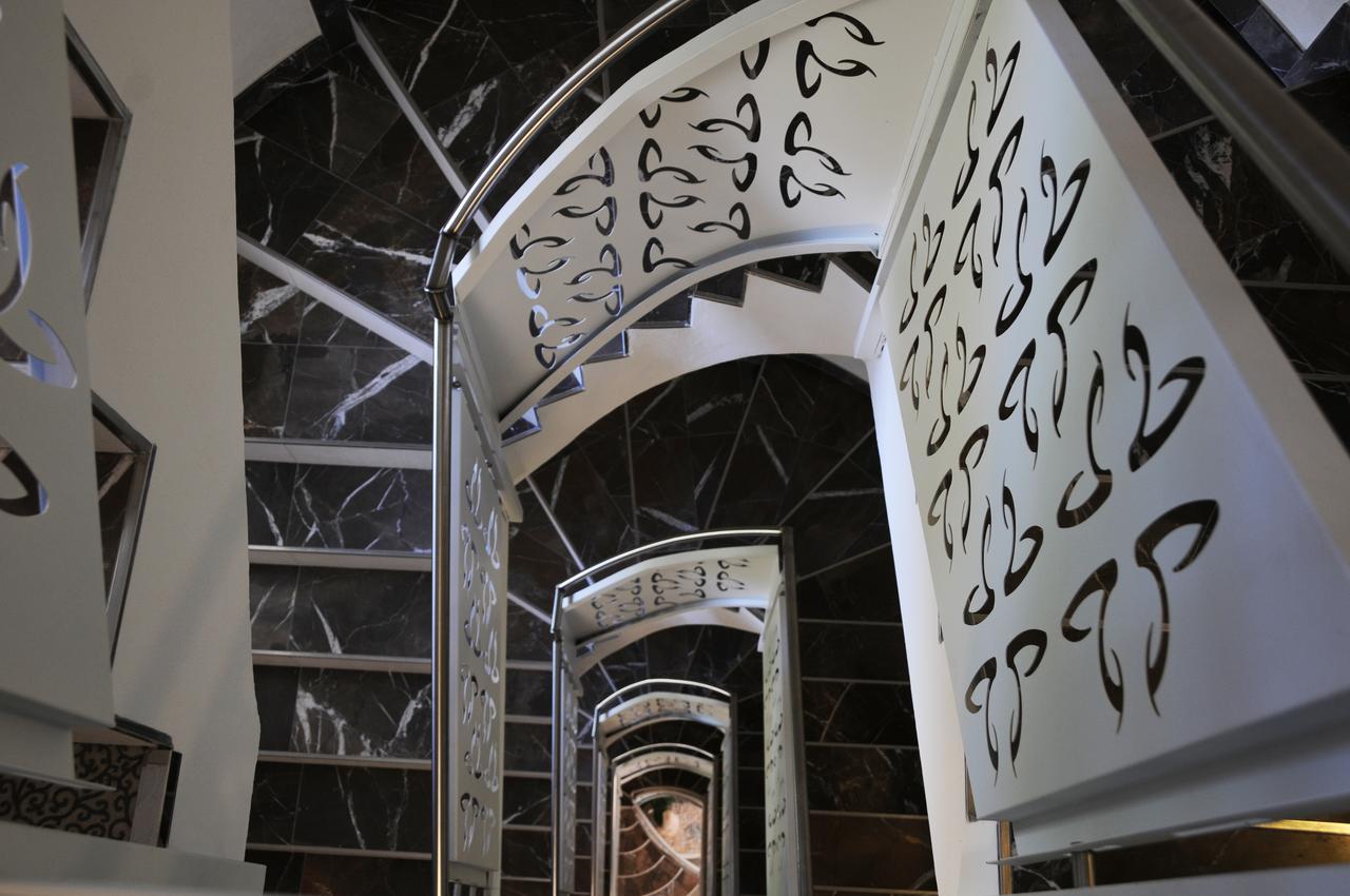 Hotel Caribia Pinarella チェルヴィア エクステリア 写真